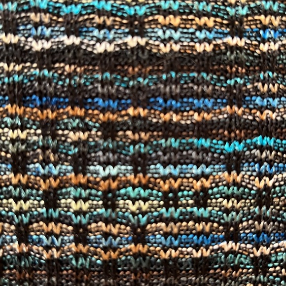 COMFY USA Gorgeous knit tunic - Picture 4 of 4